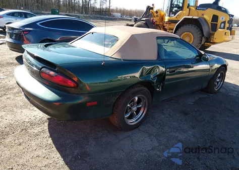 1995 Chevrolet Camaro Z28 z USA, uszkodzony, nr VIN 2G1FP32P9S2118964